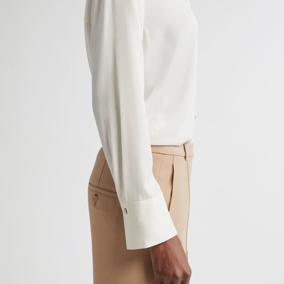 NEW Vince Stretch Silk Button-Up Shirt in Off-White - Picture 3 of 9